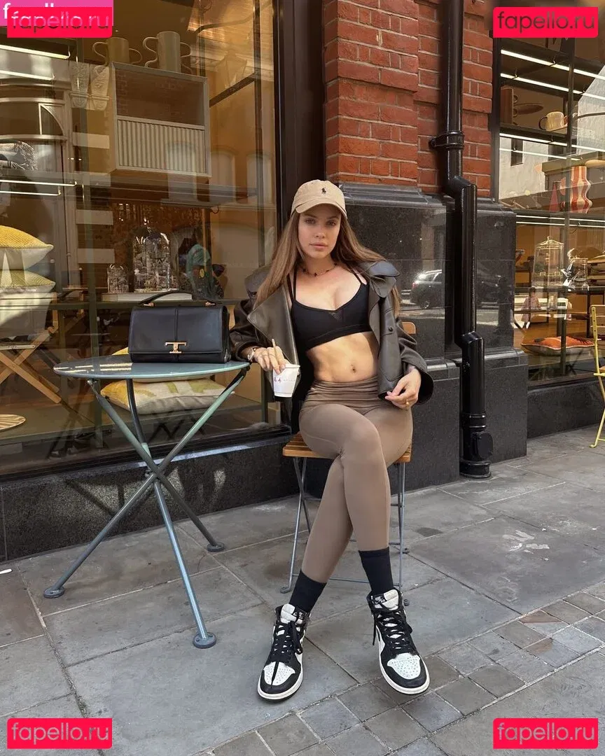 Xenia Tchoumitcheva Onlyfans Photo Gallery 