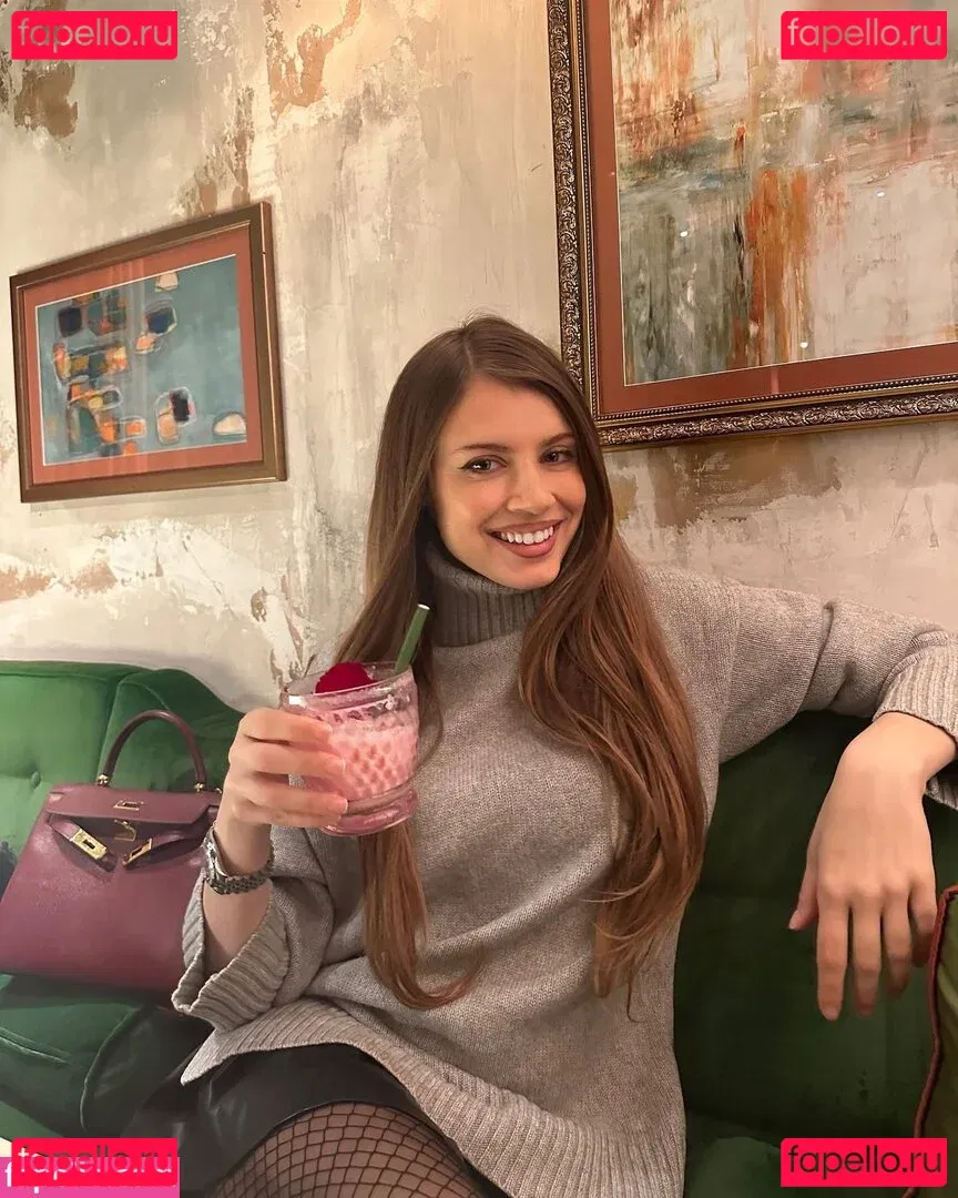 Xenia Tchoumitcheva Onlyfans Photo Gallery 