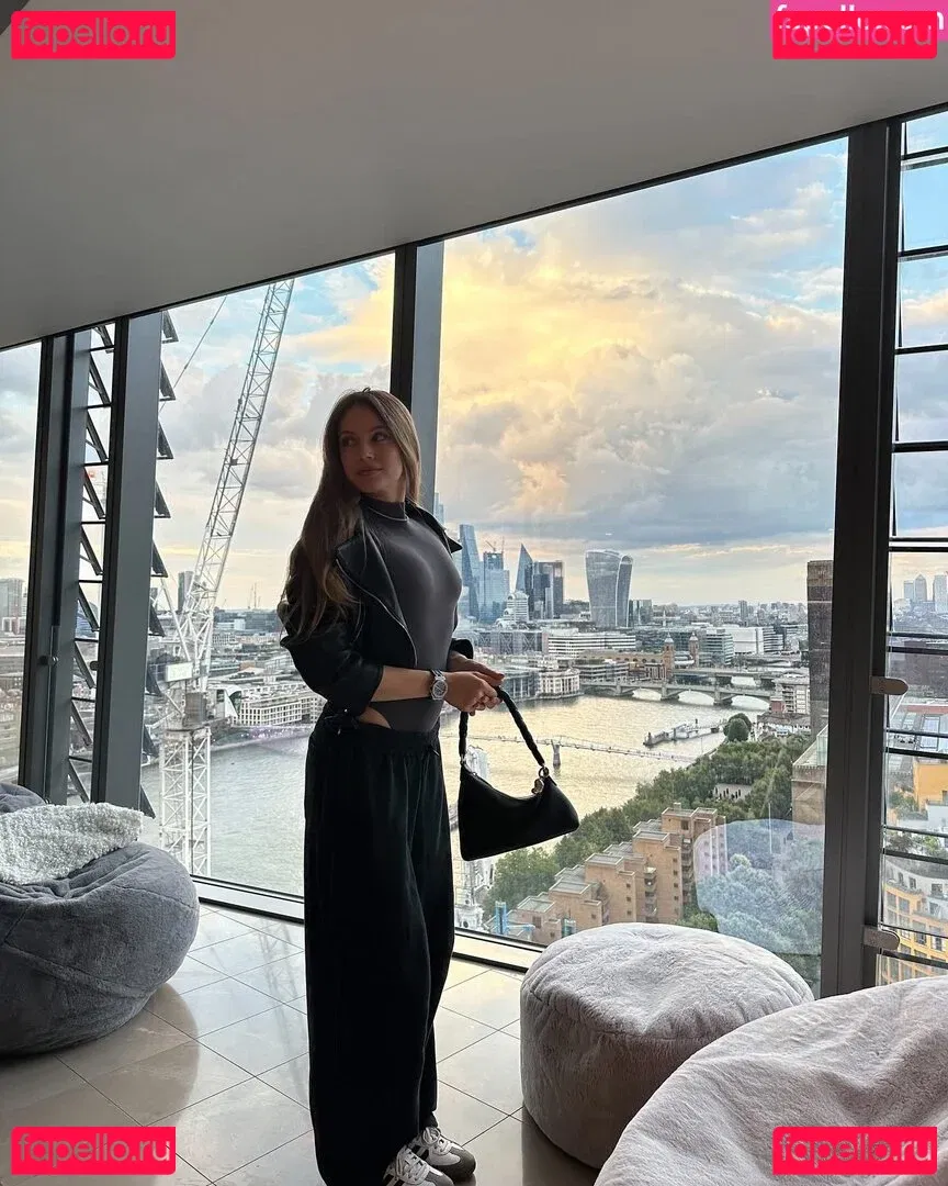 Xenia Tchoumitcheva Onlyfans Photo Gallery 