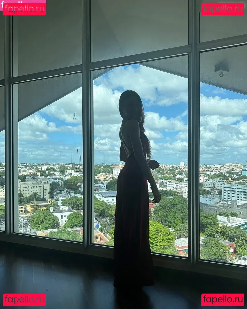 Xenia Tchoumitcheva Onlyfans Photo Gallery 