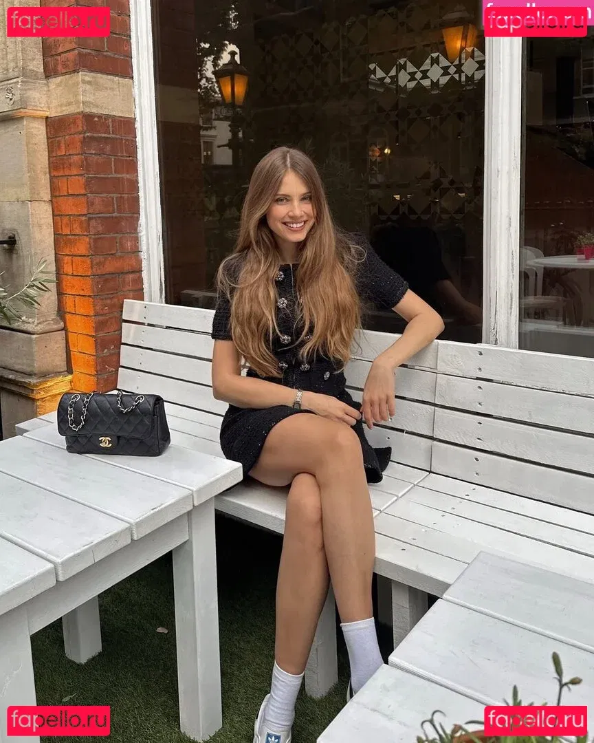 Xenia Tchoumitcheva Onlyfans Photo Gallery 