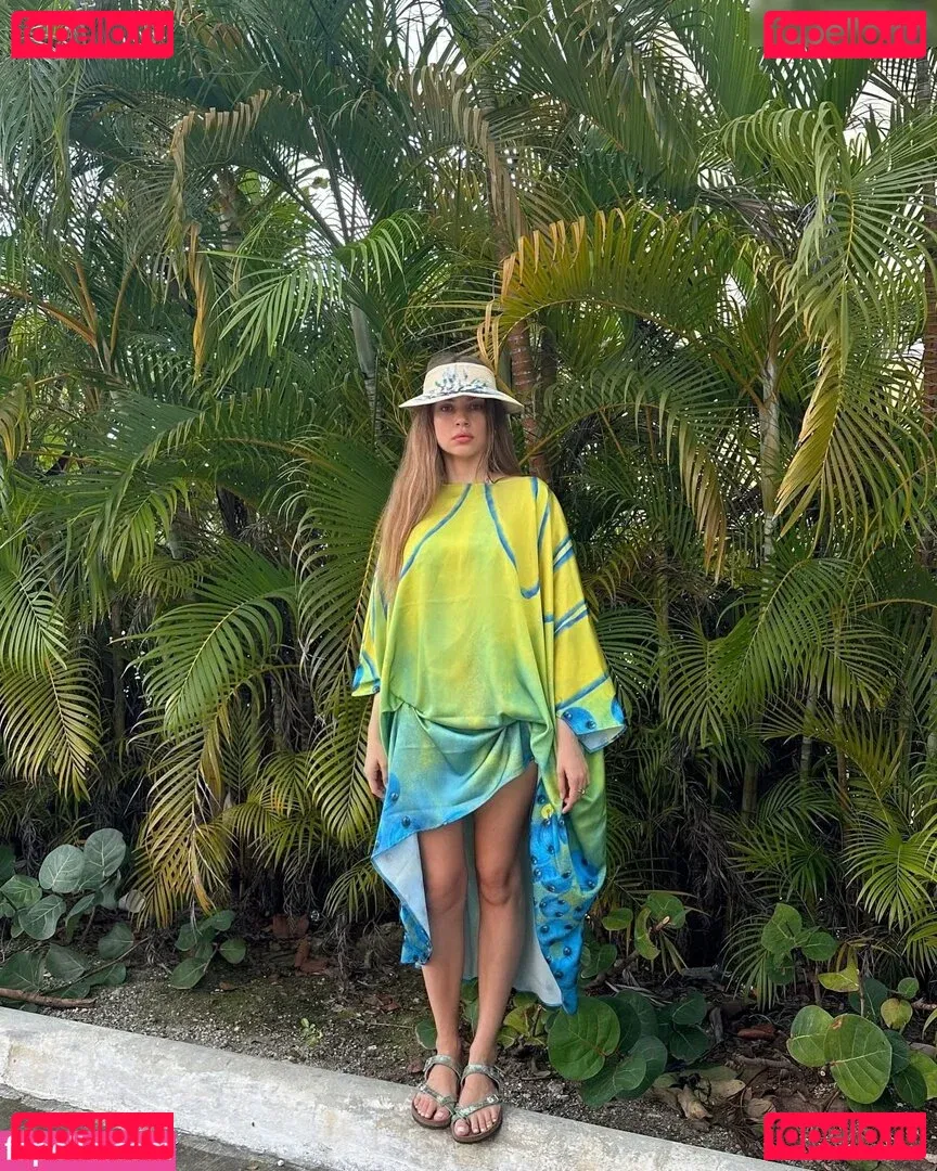 Xenia Tchoumitcheva Onlyfans Photo Gallery 