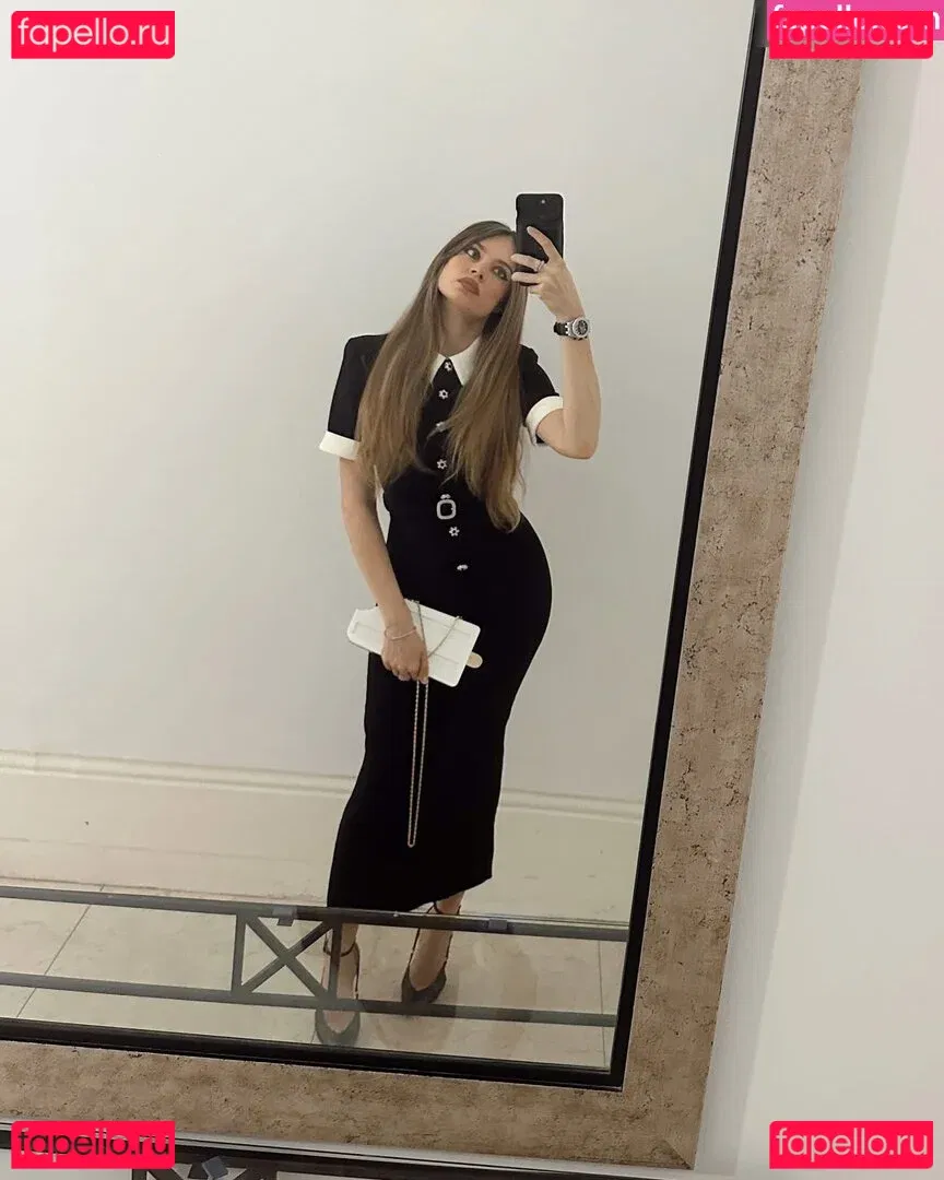 Xenia Tchoumitcheva Onlyfans Photo Gallery 