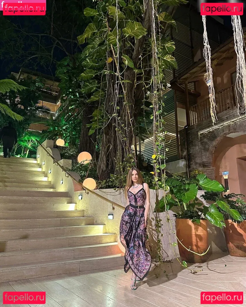 Xenia Tchoumitcheva Onlyfans Photo Gallery 