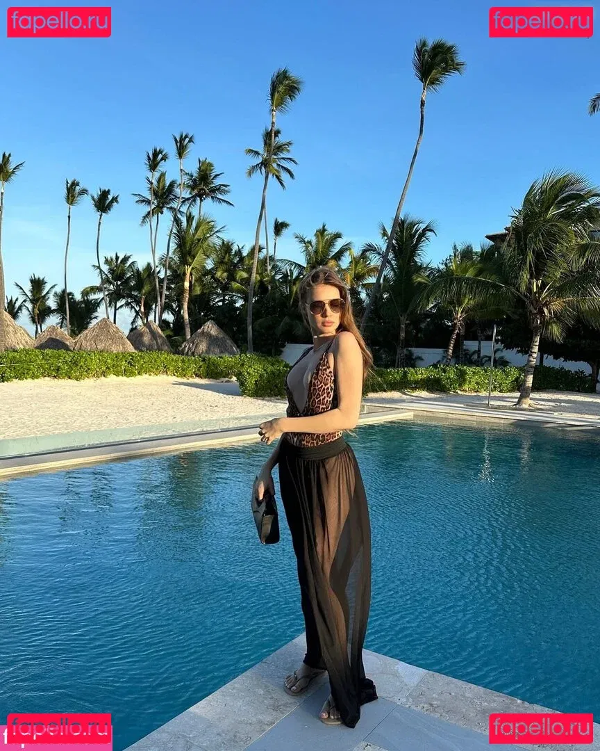 Xenia Tchoumitcheva Onlyfans Photo Gallery 