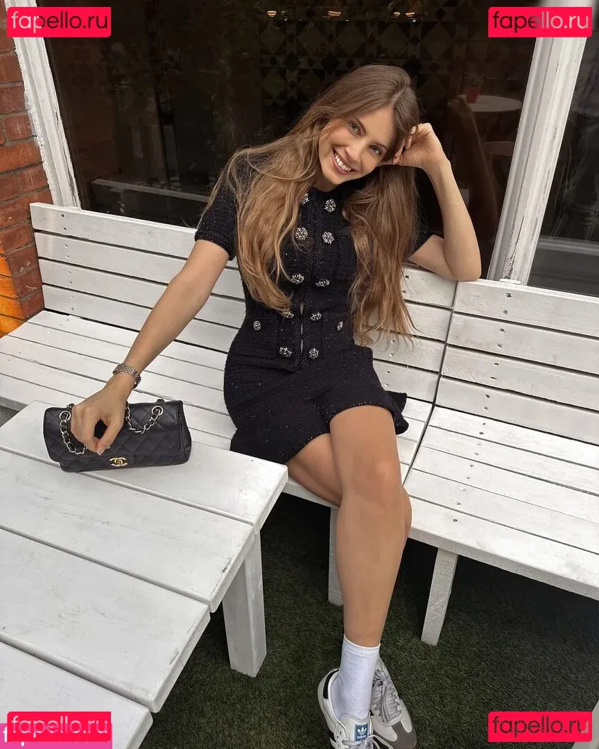 Xenia Tchoumitcheva Onlyfans Photo Gallery 