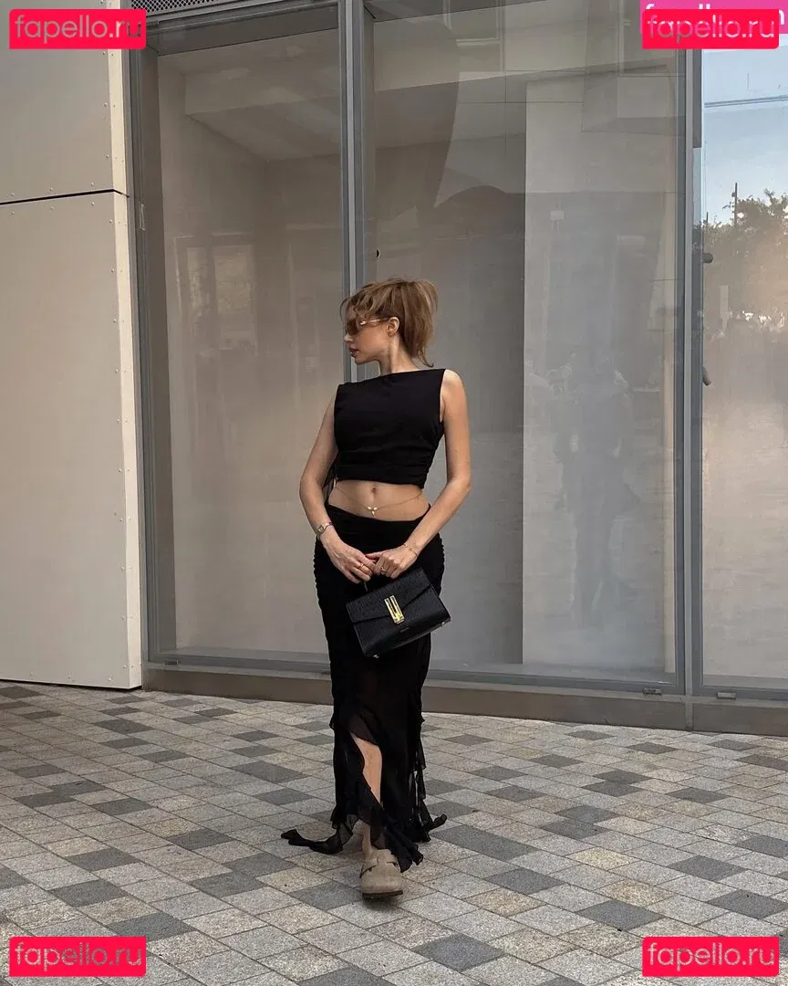 Xenia Tchoumitcheva Onlyfans Photo Gallery 