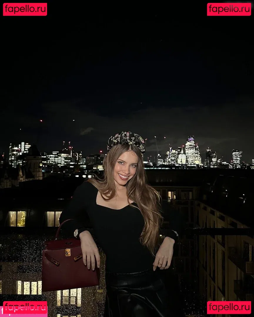 Xenia Tchoumitcheva Onlyfans Photo Gallery 