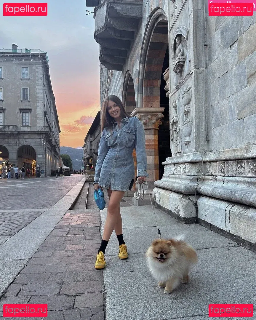 Xenia Tchoumitcheva Onlyfans Photo Gallery 