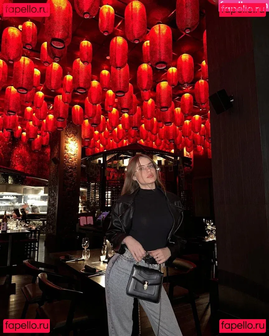 Xenia Tchoumitcheva Onlyfans Photo Gallery 