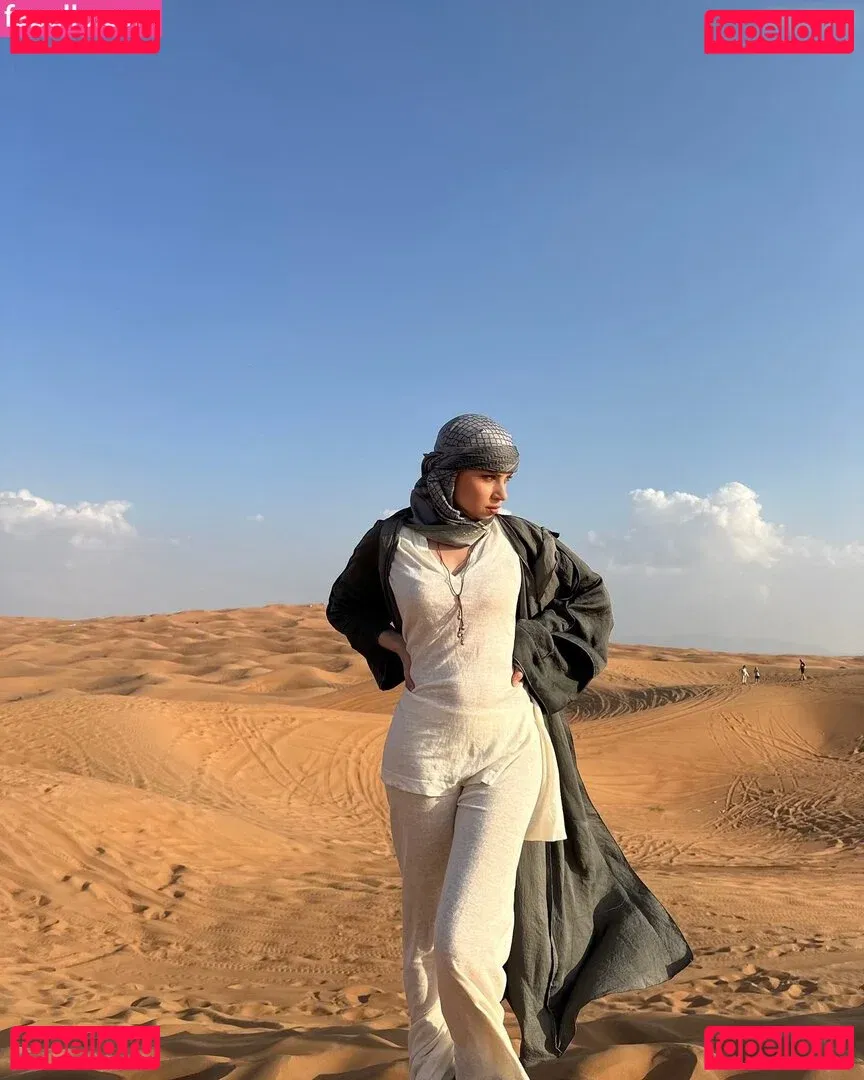 Xenia Tchoumitcheva Onlyfans Photo Gallery 