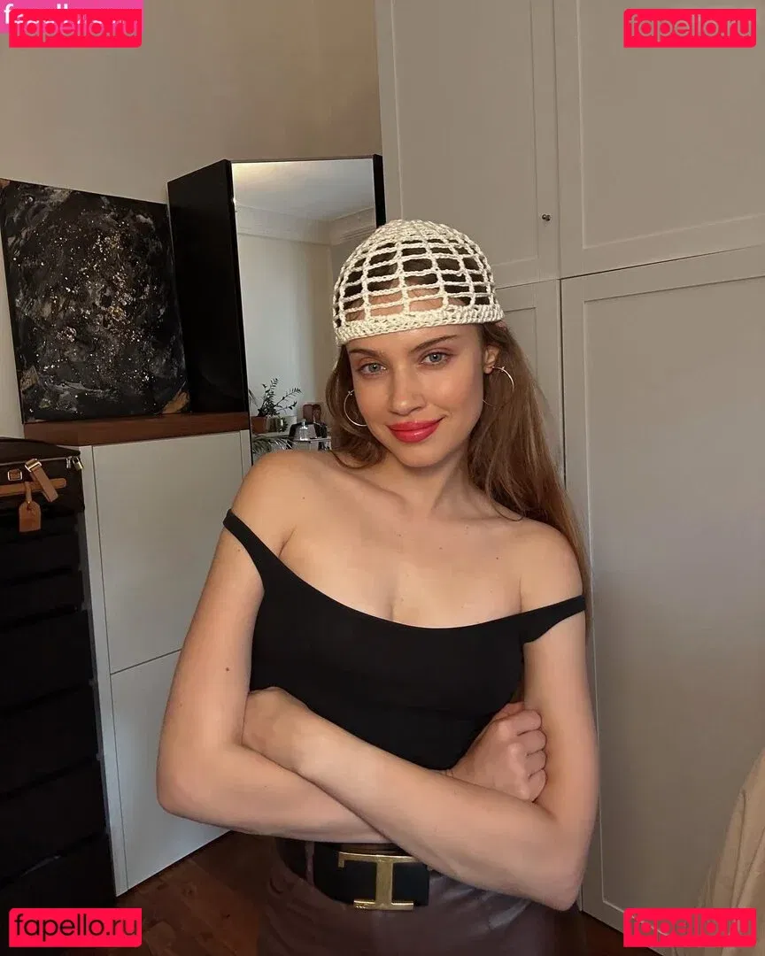 Xenia Tchoumitcheva Onlyfans Photo Gallery 