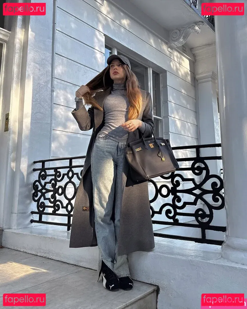 Xenia Tchoumitcheva Onlyfans Photo Gallery 