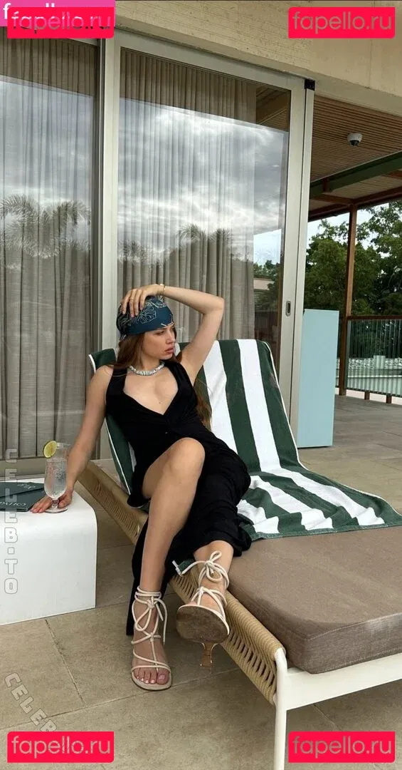 Xenia Tchoumitcheva Onlyfans Photo Gallery 