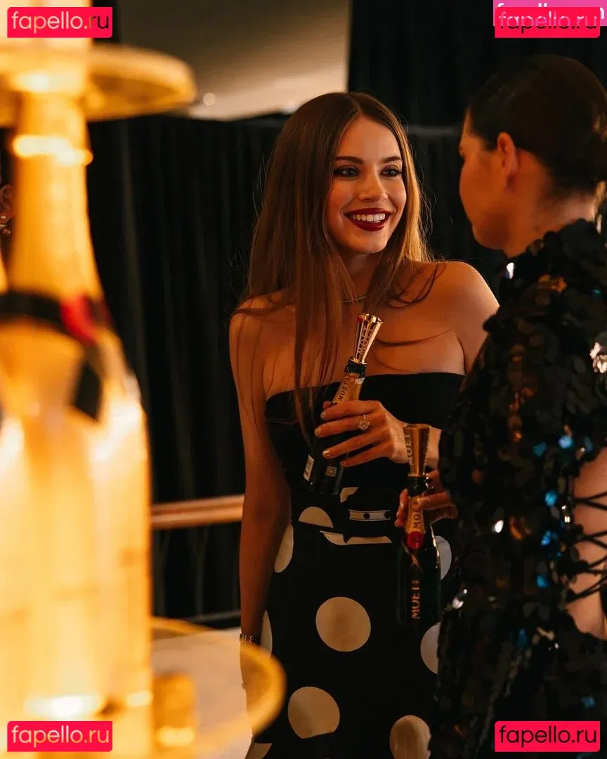 Xenia Tchoumitcheva Onlyfans Photo Gallery 