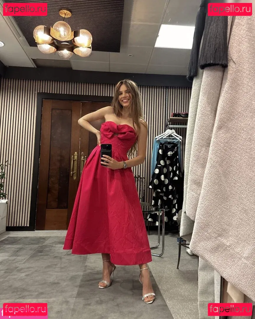 Xenia Tchoumitcheva Onlyfans Photo Gallery 