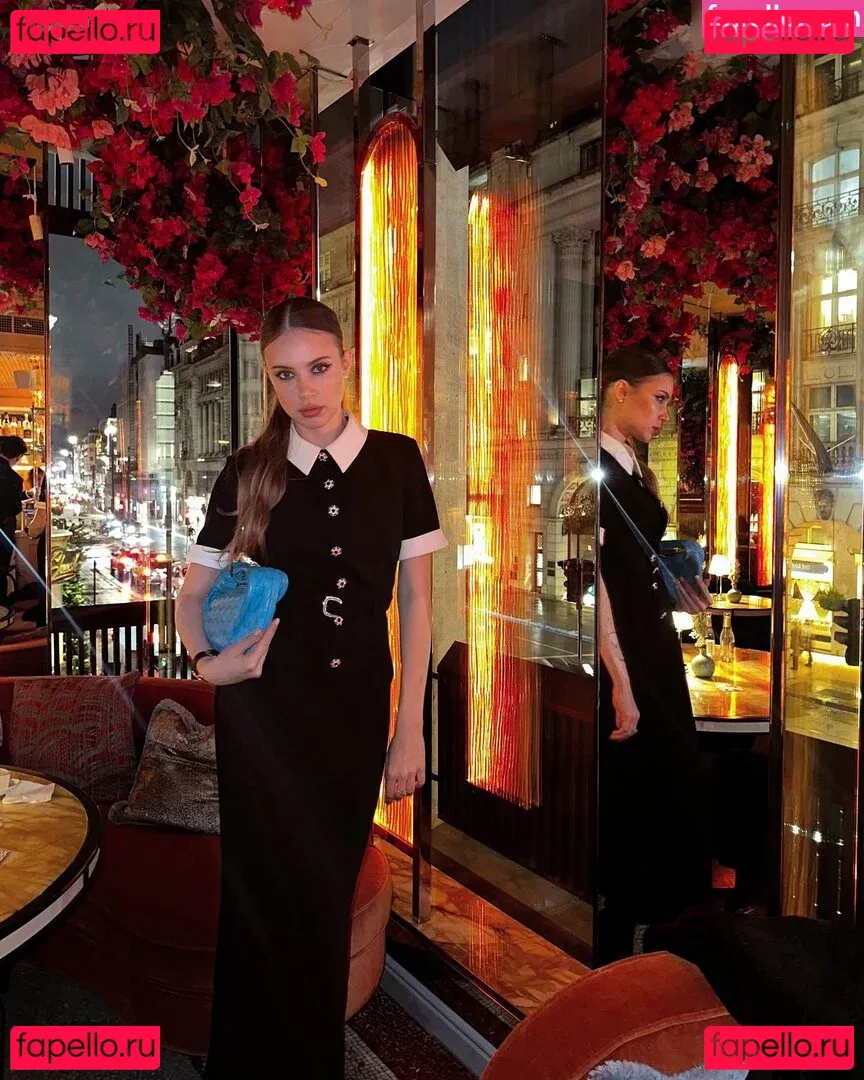 Xenia Tchoumitcheva Onlyfans Photo Gallery 