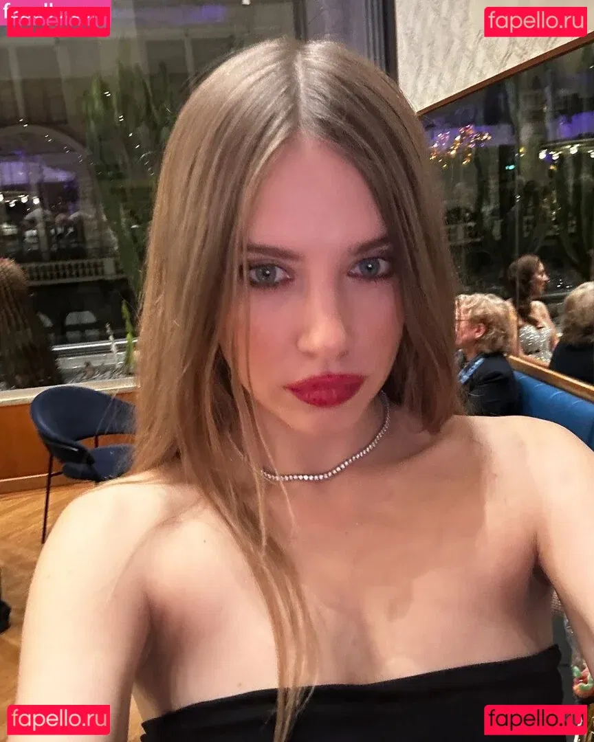 Xenia Tchoumitcheva Onlyfans Photo Gallery 