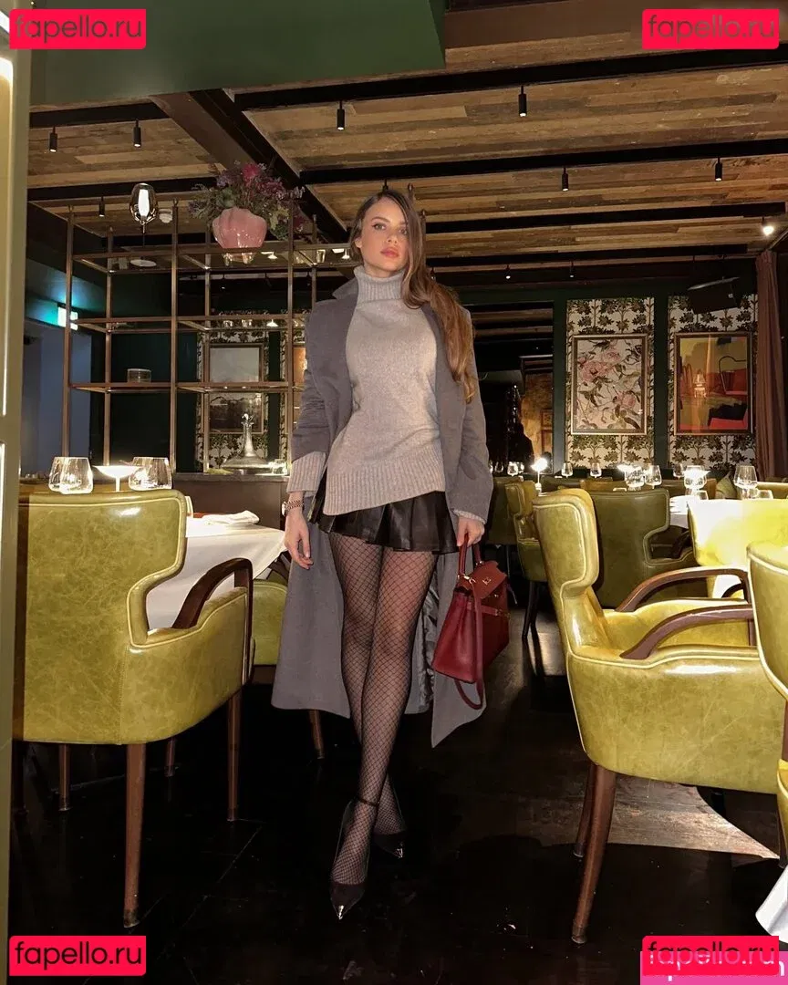 Xenia Tchoumitcheva Onlyfans Photo Gallery 