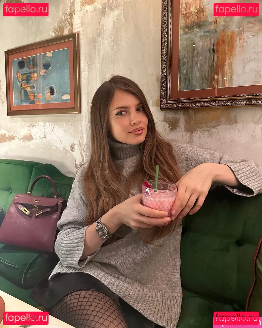 Xenia Tchoumitcheva Onlyfans Photo Gallery 