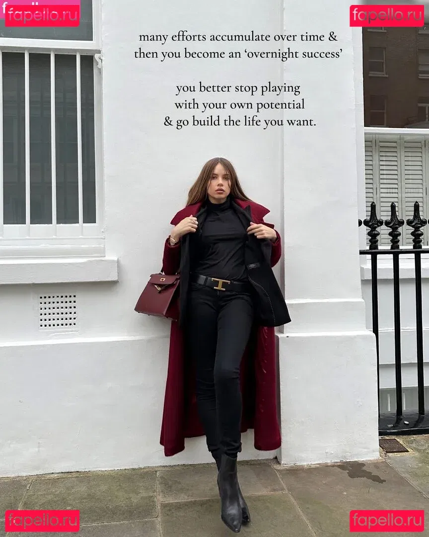 Xenia Tchoumitcheva Onlyfans Photo Gallery 