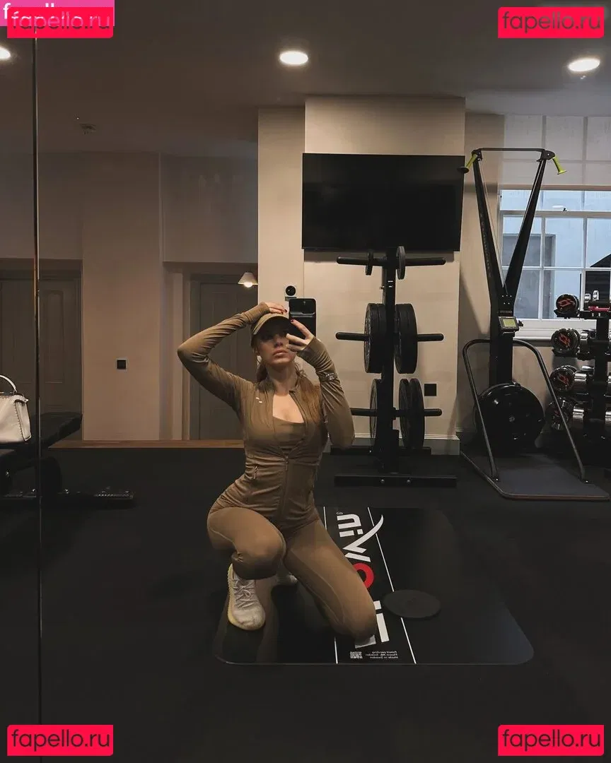 Xenia Tchoumitcheva Onlyfans Photo Gallery 