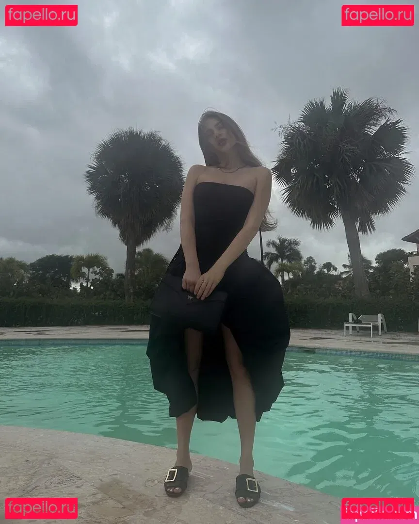 Xenia Tchoumitcheva Onlyfans Photo Gallery 