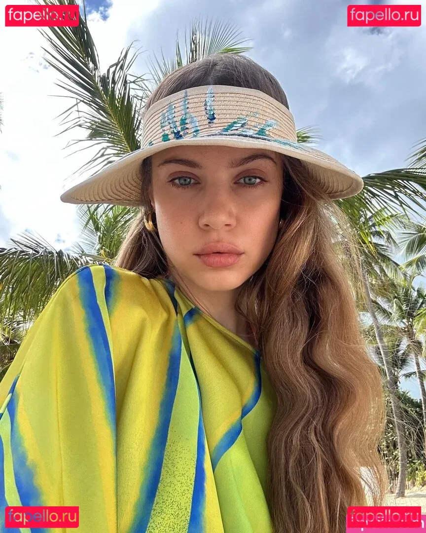 Xenia Tchoumitcheva Onlyfans Photo Gallery 