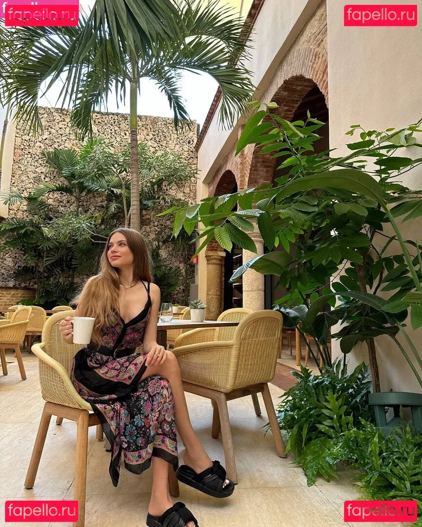 Xenia Tchoumitcheva Onlyfans Photo Gallery 