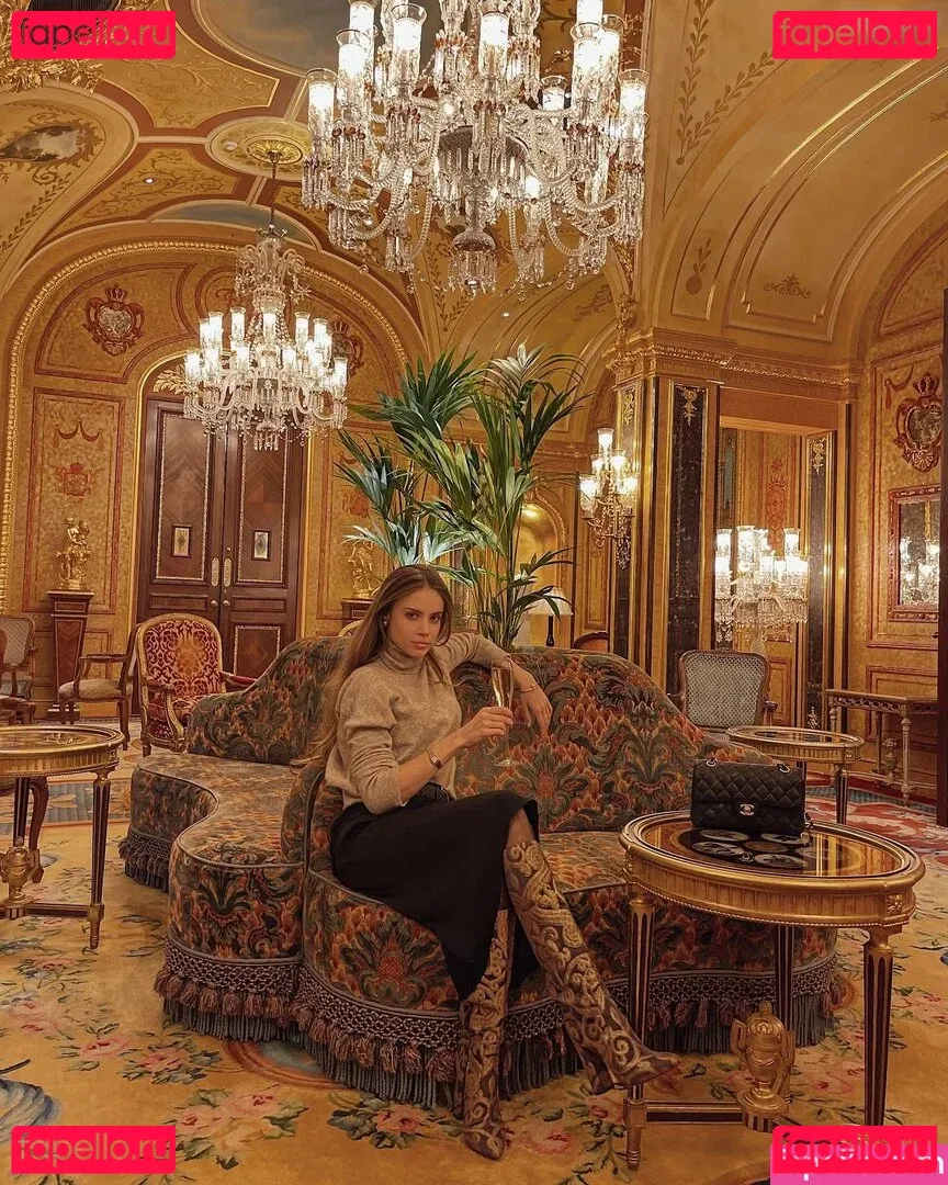 Xenia Tchoumitcheva Onlyfans Photo Gallery 