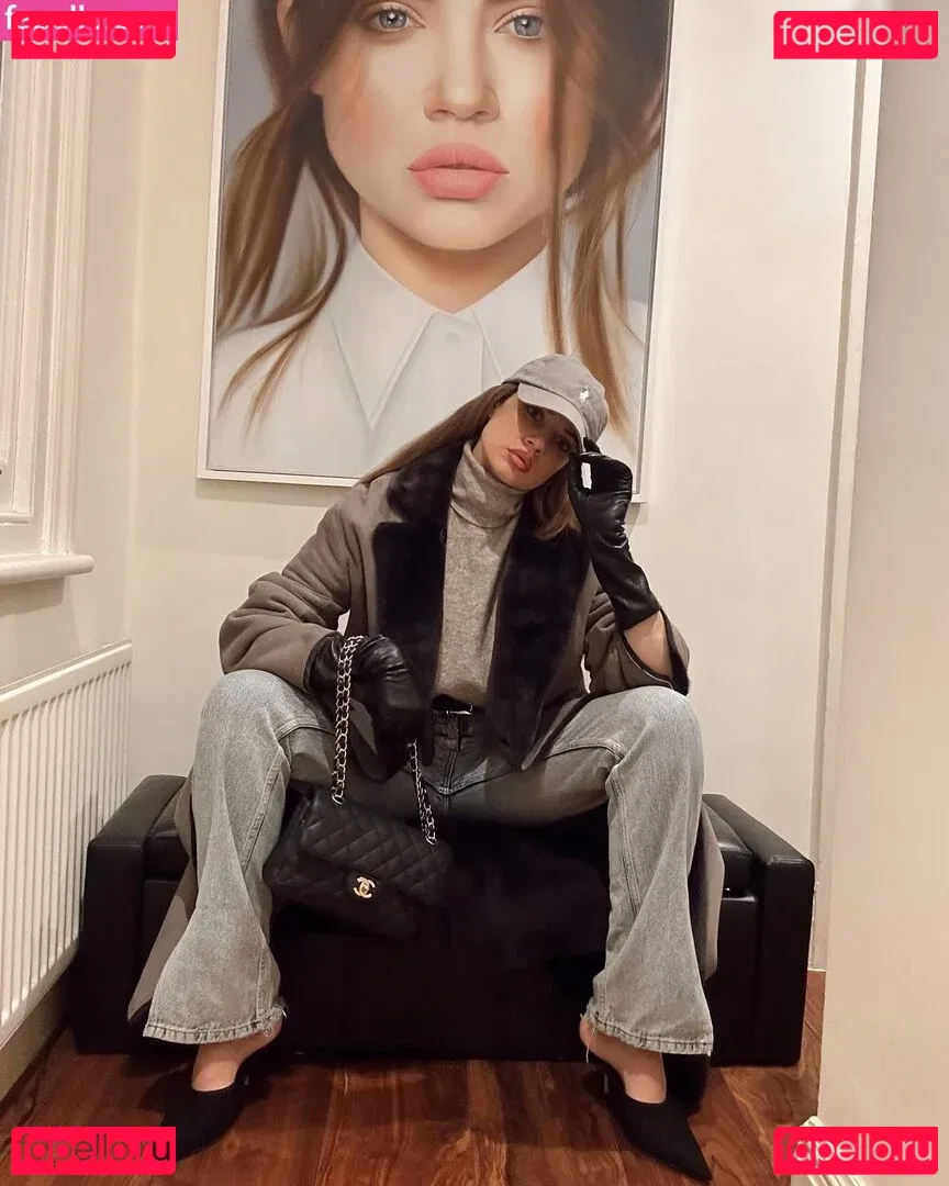 Xenia Tchoumitcheva Onlyfans Photo Gallery 