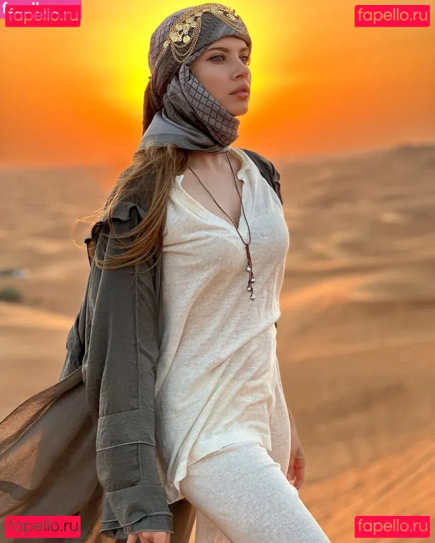 Xenia Tchoumitcheva Onlyfans Photo Gallery 