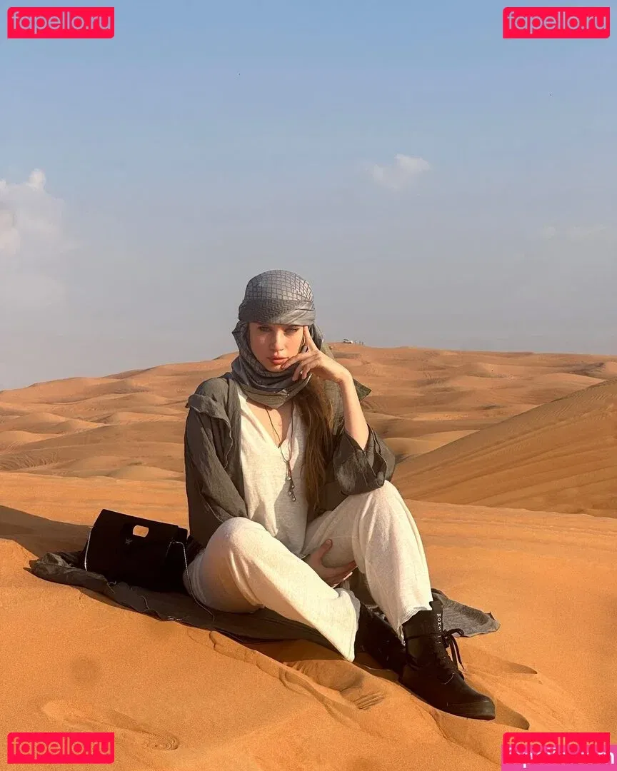 Xenia Tchoumitcheva Onlyfans Photo Gallery 