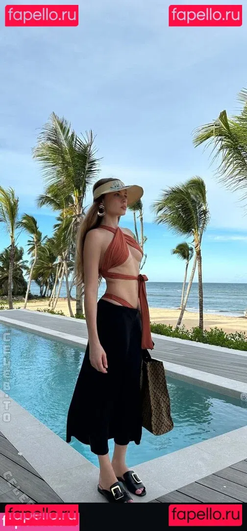 Xenia Tchoumitcheva Onlyfans Photo Gallery 