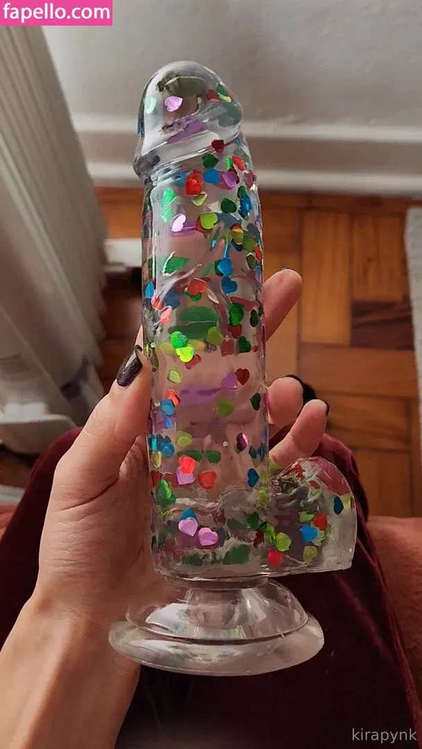 KiraPynk Onlyfans Photo Gallery 