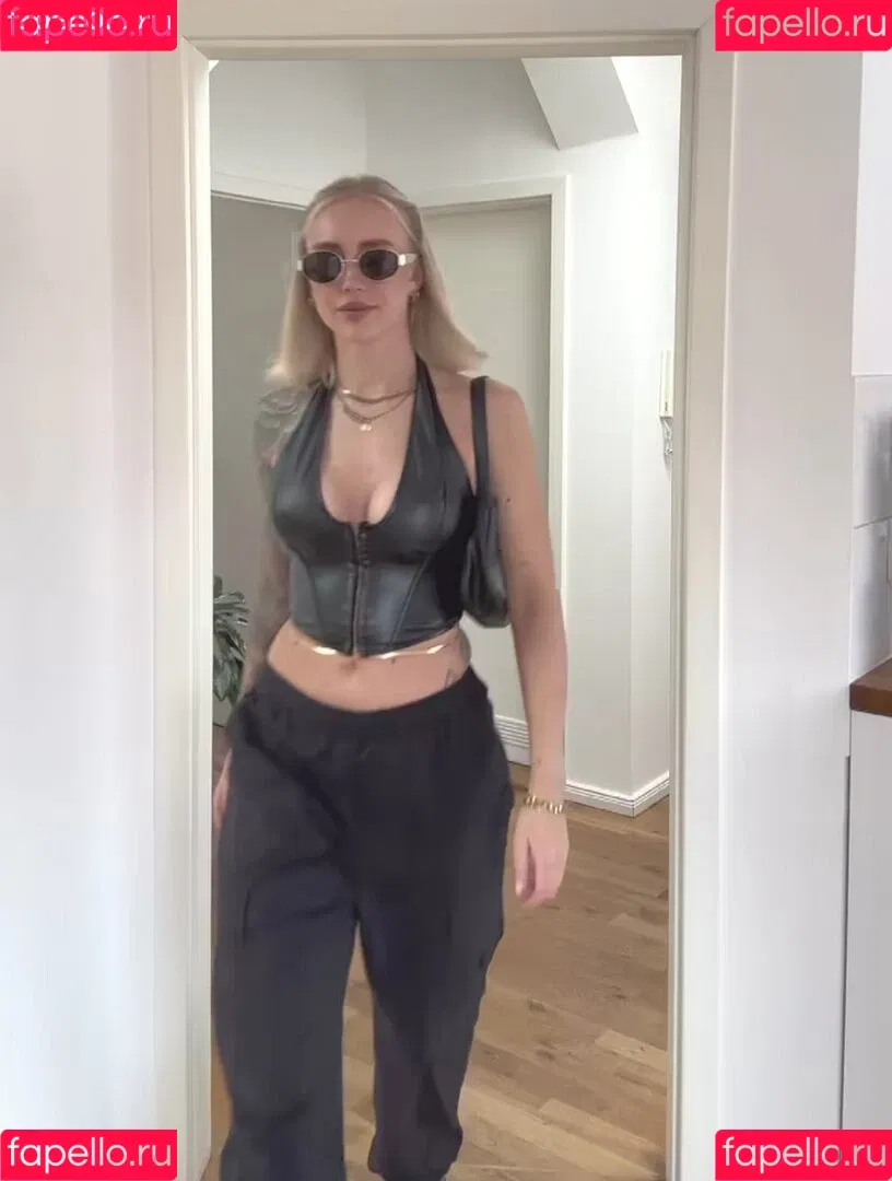 Ela Rausch , Raphaela Onlyfans Photo Gallery 