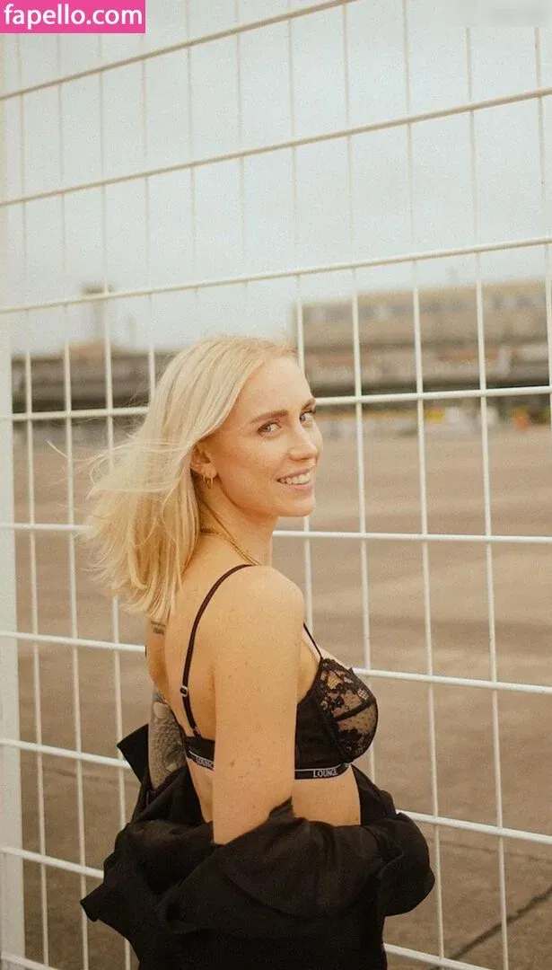 Ela Rausch , Raphaela Onlyfans Photo Gallery 