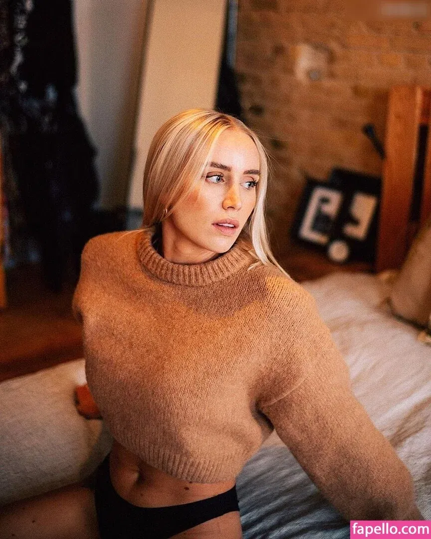 Ela Rausch , Raphaela Onlyfans Photo Gallery 