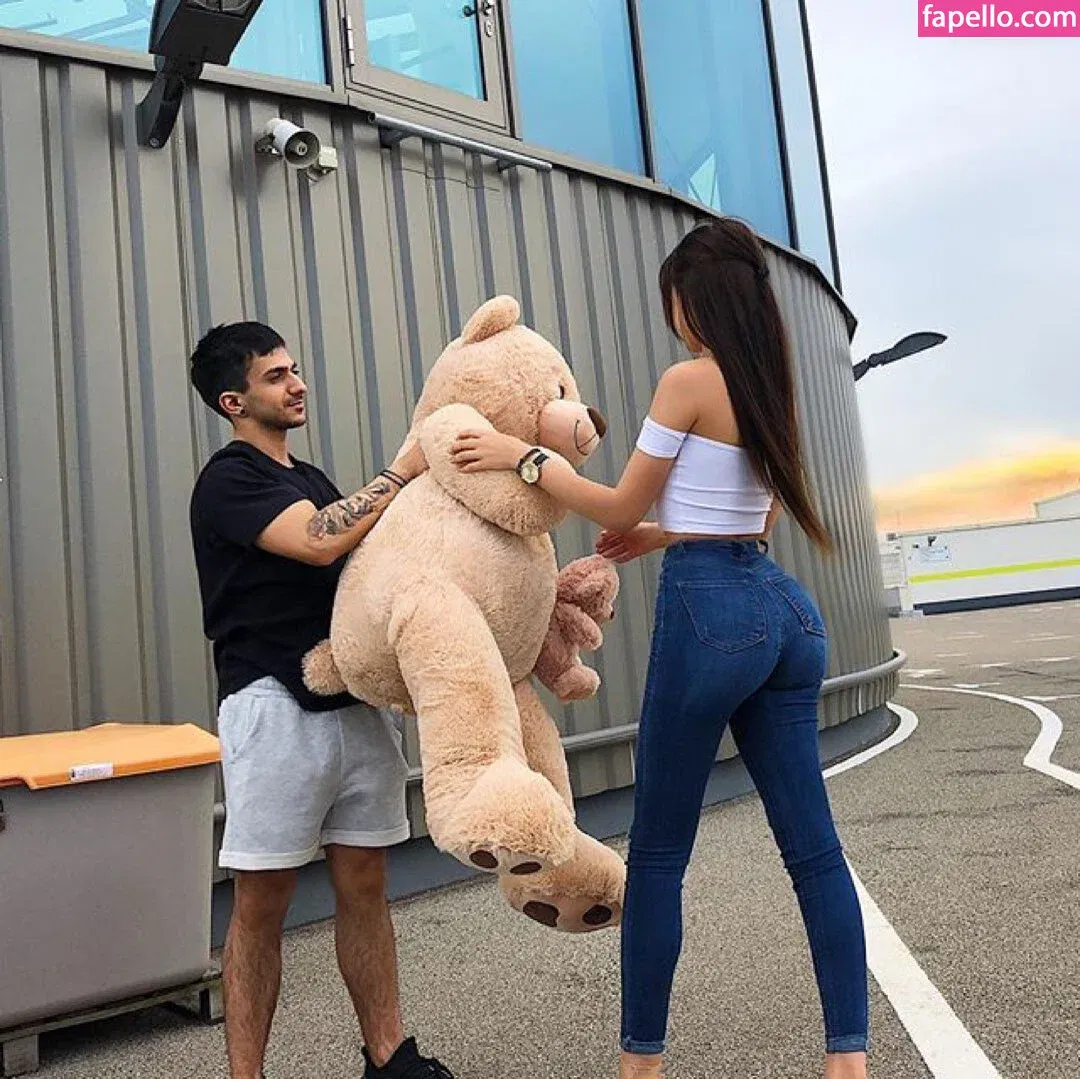 Lara.stxx Onlyfans Photo Gallery 