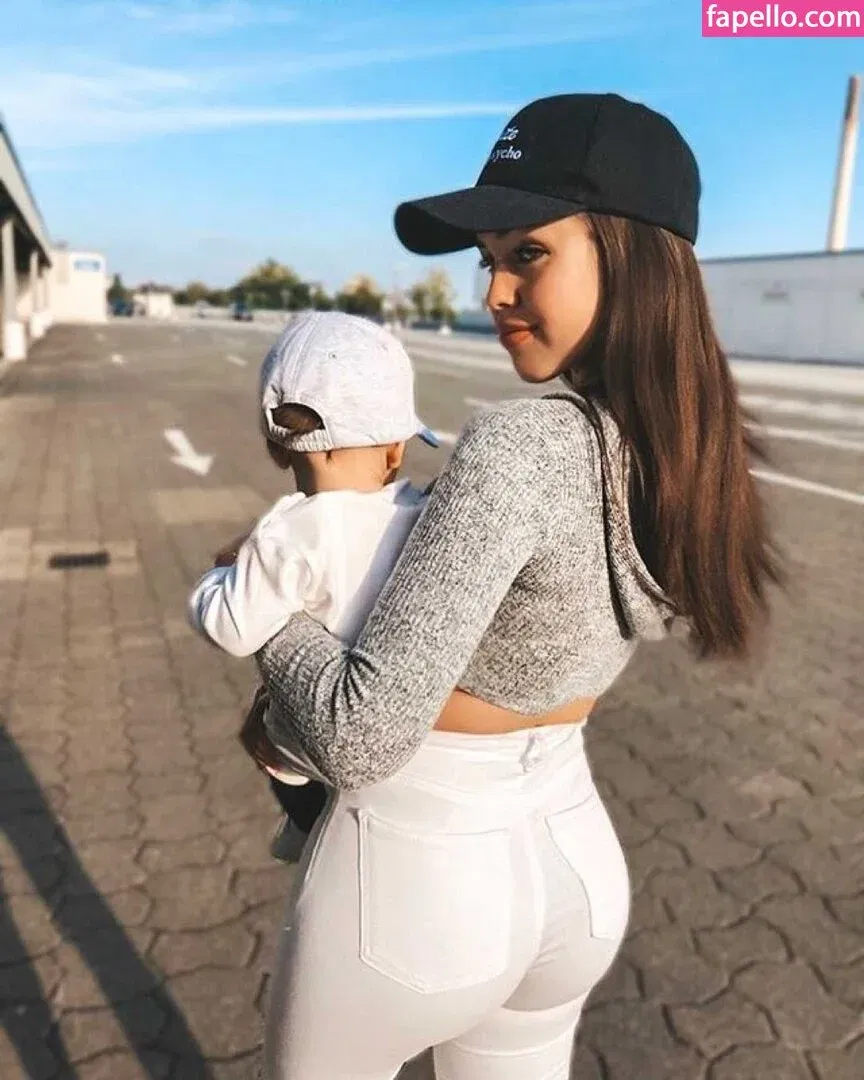 Lara.stxx Onlyfans Photo Gallery 