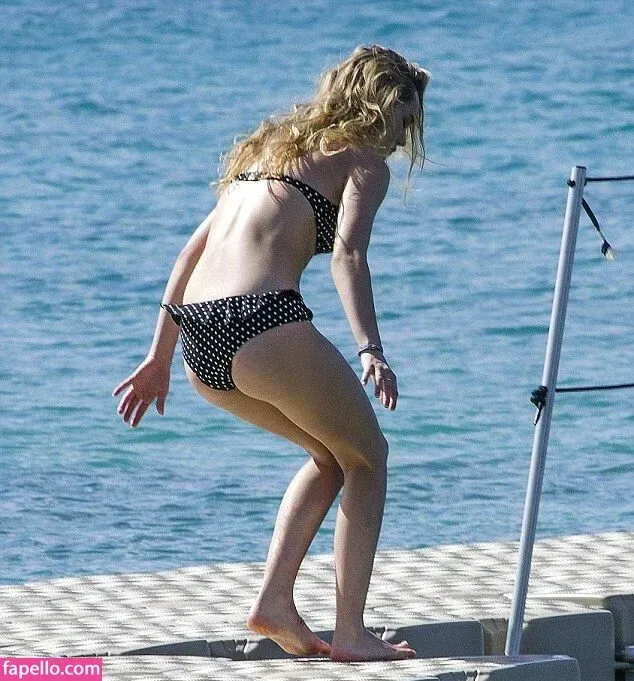 Imogen Waterhouse Onlyfans Photo Gallery 