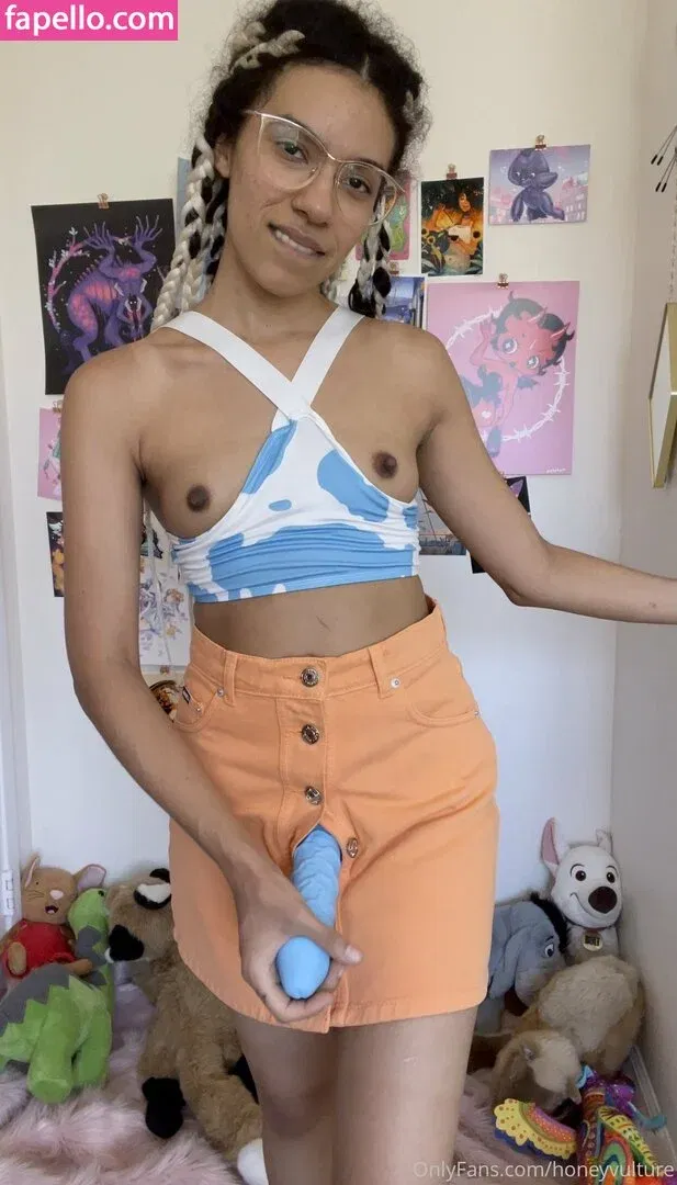 HoneyVulture Onlyfans Photo Gallery 