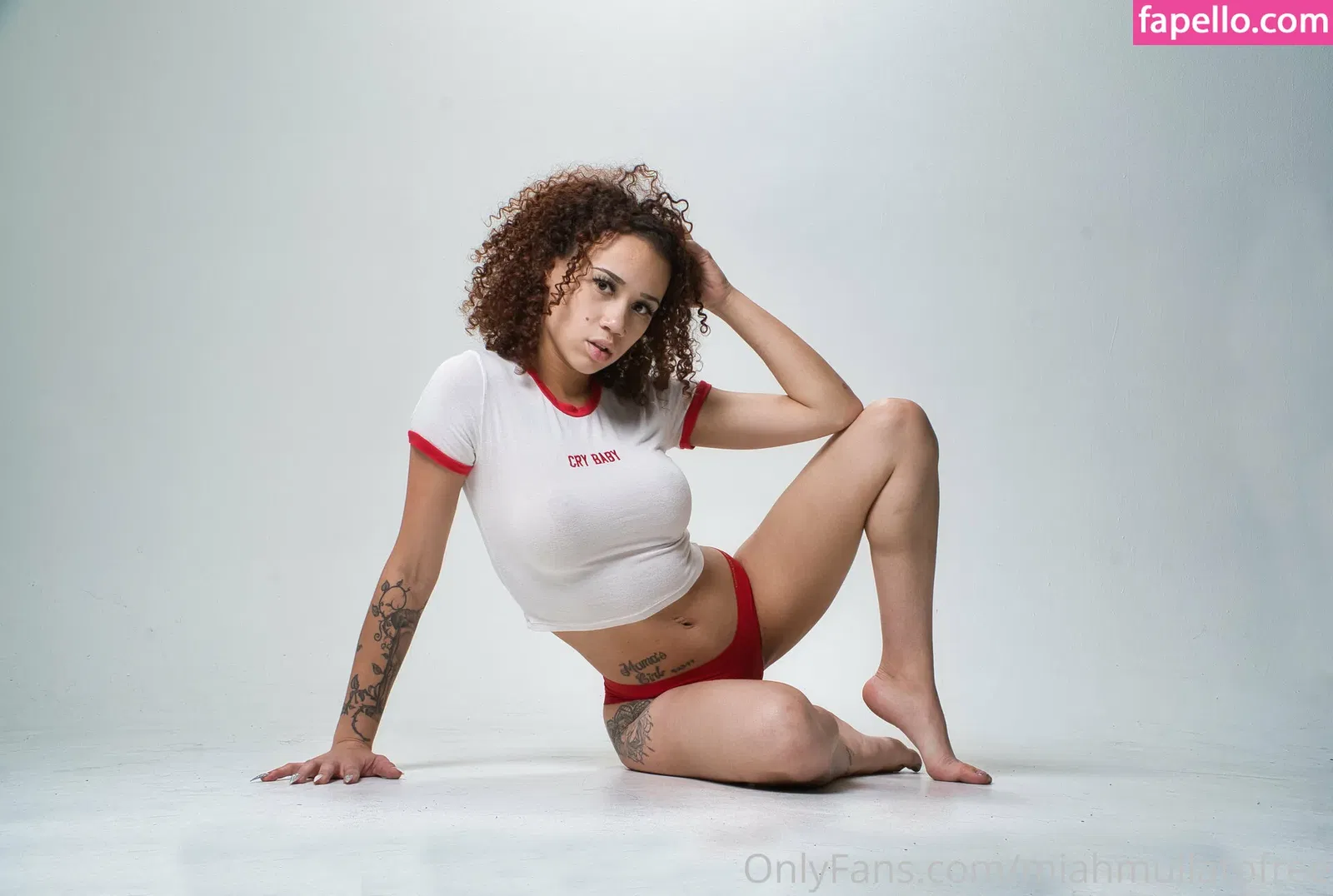 miahmullatofree Onlyfans Photo Gallery 