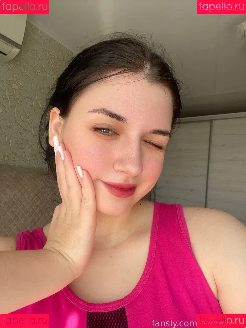 azumilovv Onlyfans Photo Gallery 