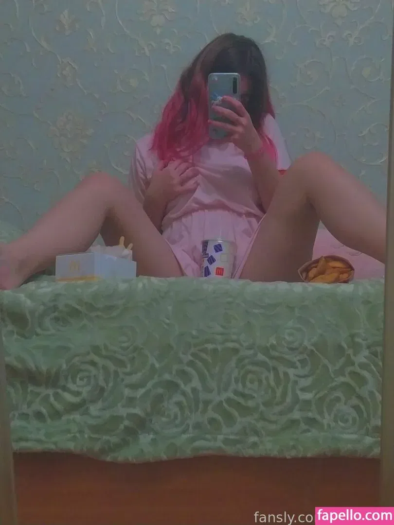 azumilovv Onlyfans Photo Gallery 