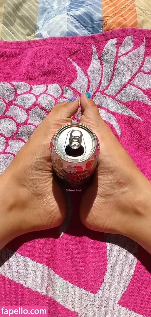 caniwi16 Onlyfans Photo Gallery 