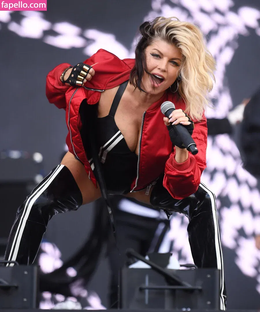 Stacy Ferguson Onlyfans Photo Gallery 