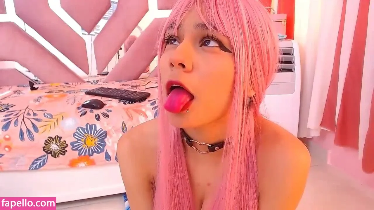 Akamehills Onlyfans Photo Gallery 