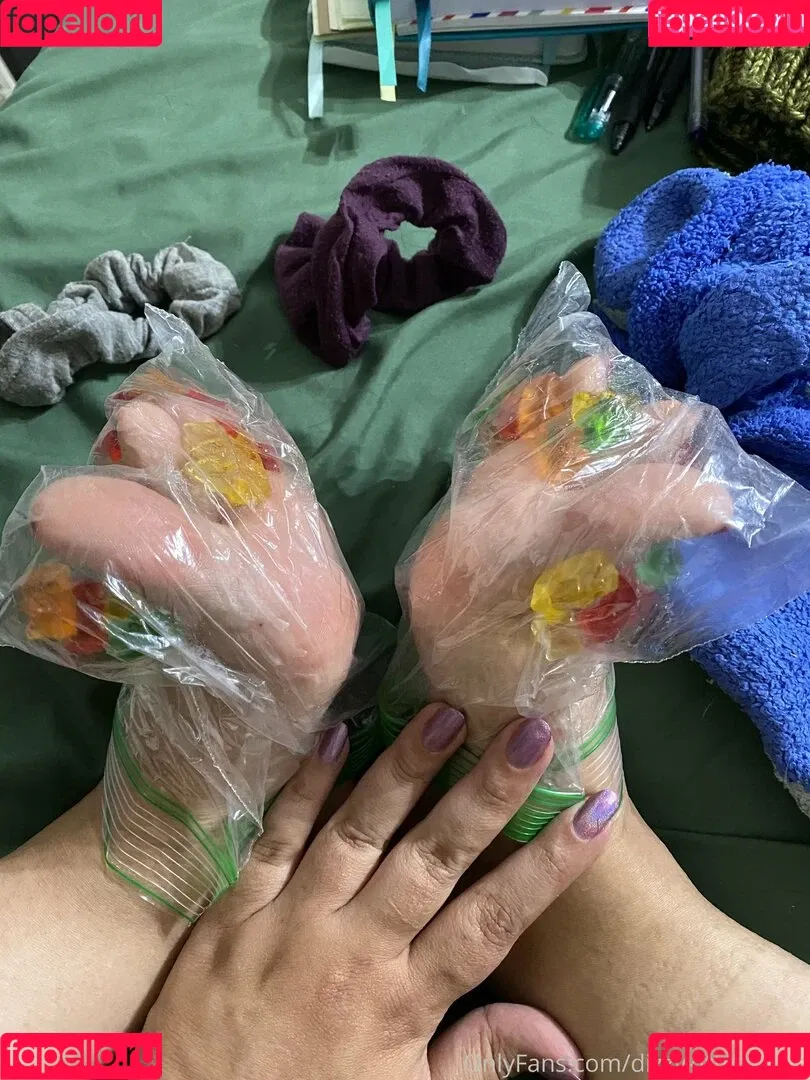dizzykittenpaws Onlyfans Photo Gallery 