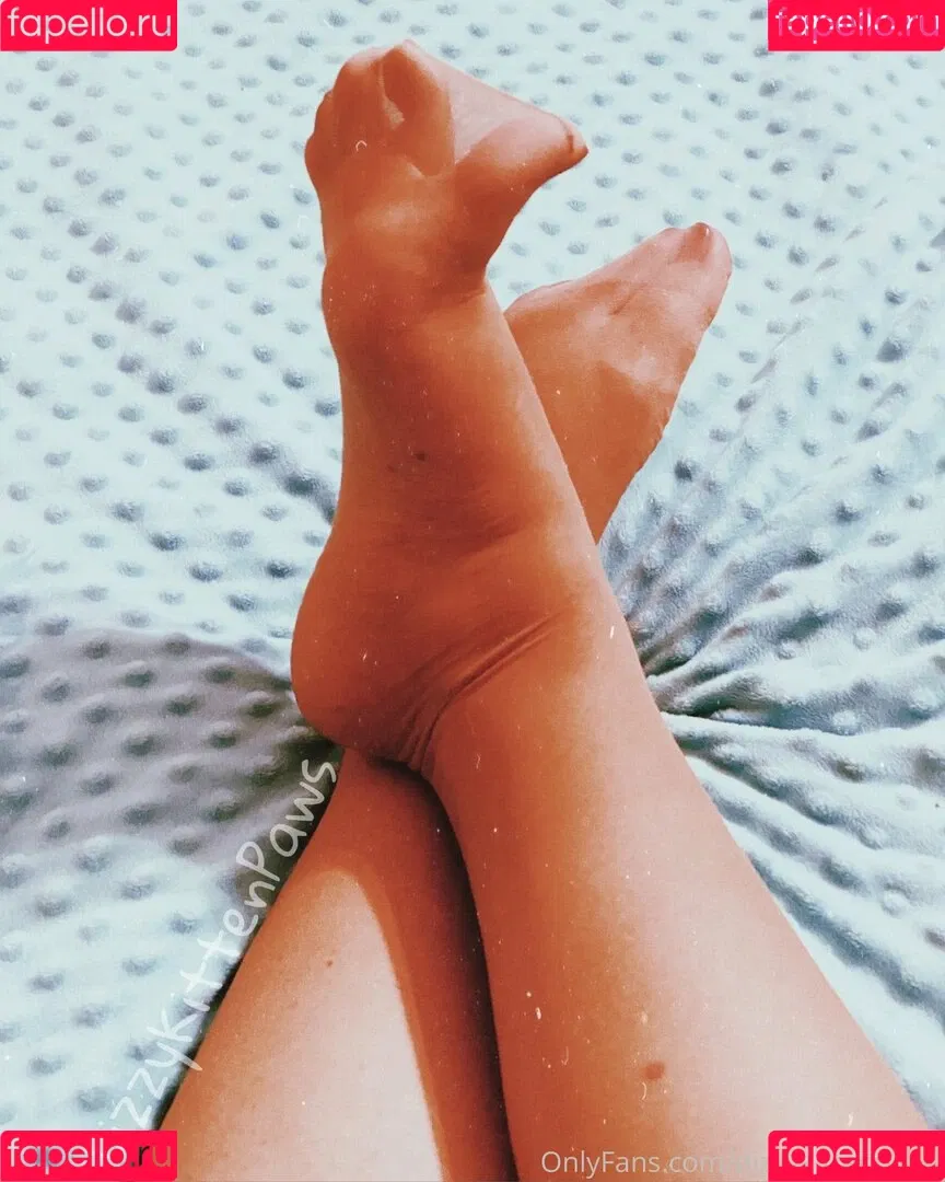 dizzykittenpaws Onlyfans Photo Gallery 